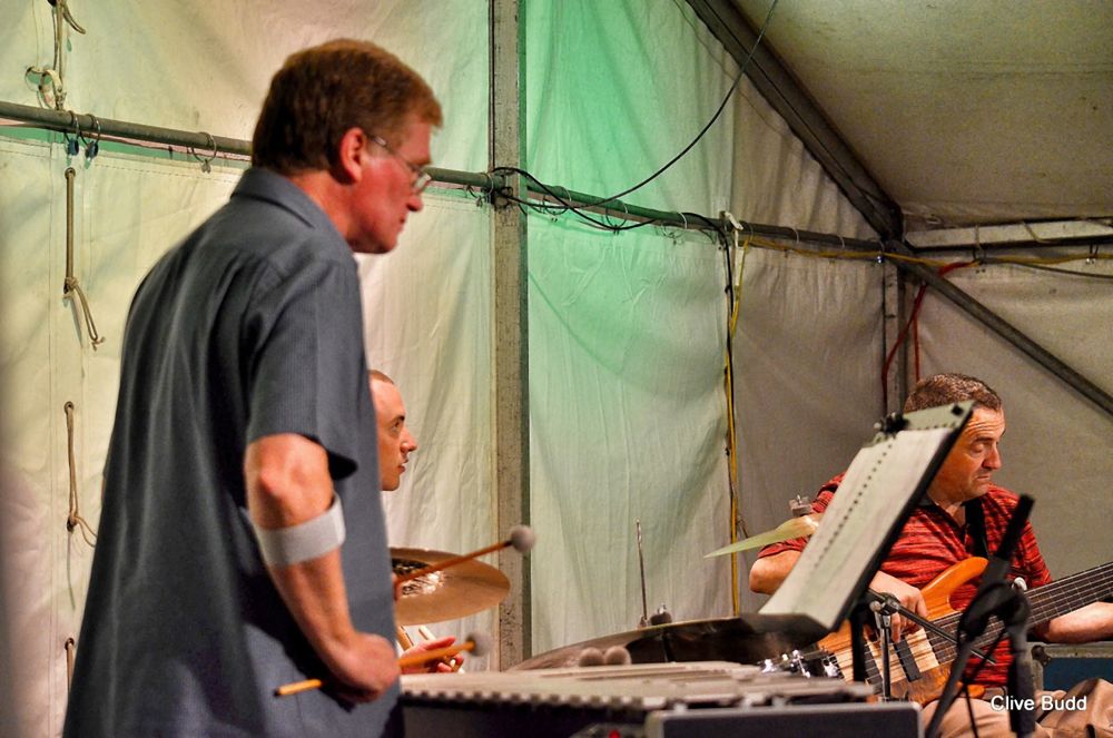 1-BUD_0792 median.jpg 1-BUD_0792 median.jpg